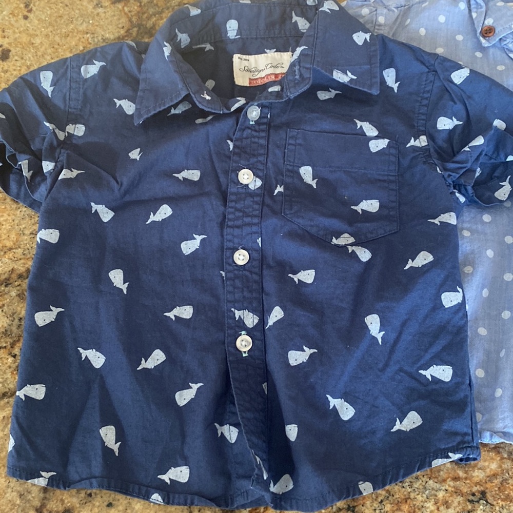 Two Sovereign Code button down shirts - Picture 2 of 5